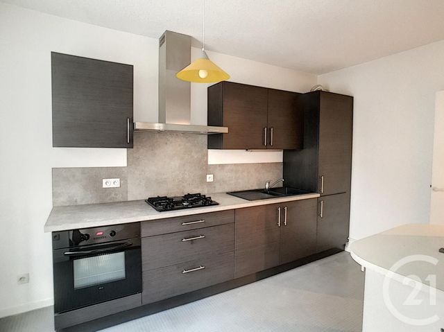 Appartement F2 à louer - 2 pièces - 64.61 m2 - CHAMALIERES - 63 - AUVERGNE - Century 21 Agence Girard