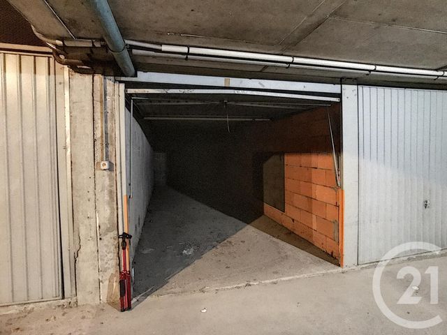 Appartement F2 à louer - 2 pièces - 64.61 m2 - CHAMALIERES - 63 - AUVERGNE - Century 21 Agence Girard