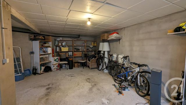 maison à louer - 6 pièces - 152.43 m2 - CHAMALIERES - 63 - AUVERGNE - Century 21 Agence Girard