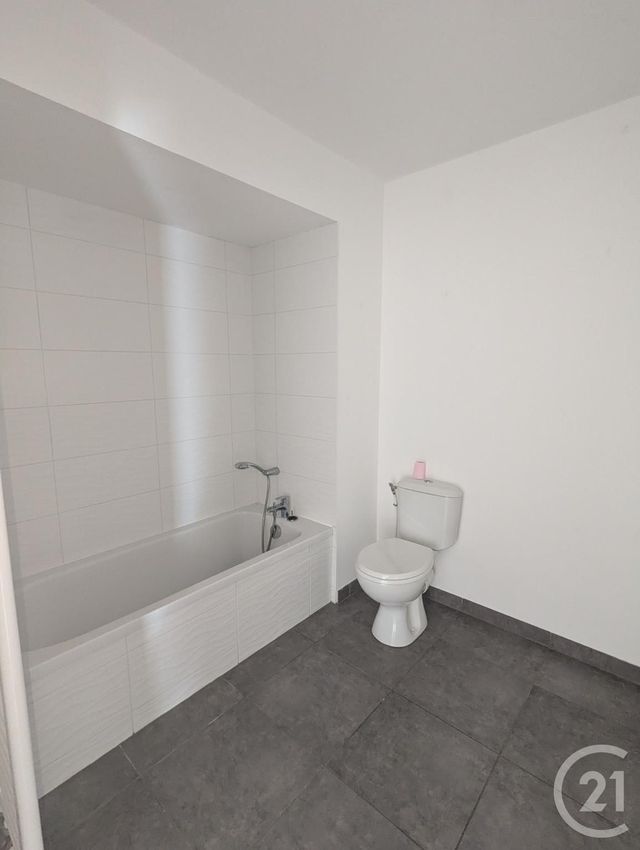 Appartement F2 à louer - 2 pièces - 39.63 m2 - CLERMONT FERRAND - 63 - AUVERGNE - Century 21 Agence Girard