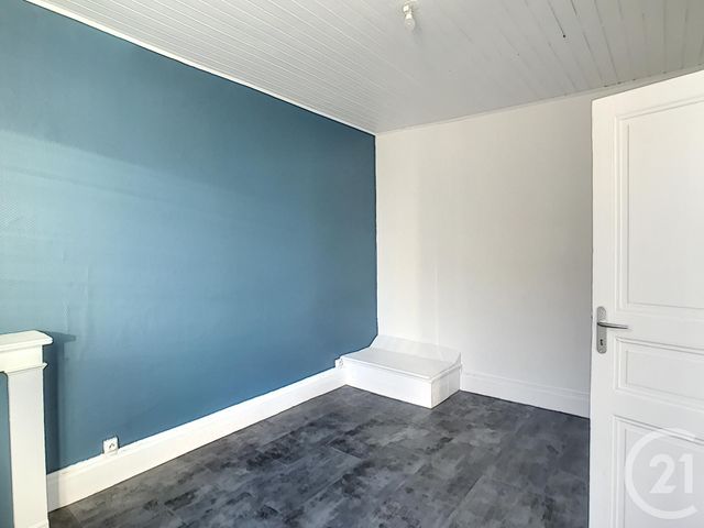 Appartement F4 à louer - 4 pièces - 96.46 m2 - ENNEZAT - 63 - AUVERGNE - Century 21 Agence Girard