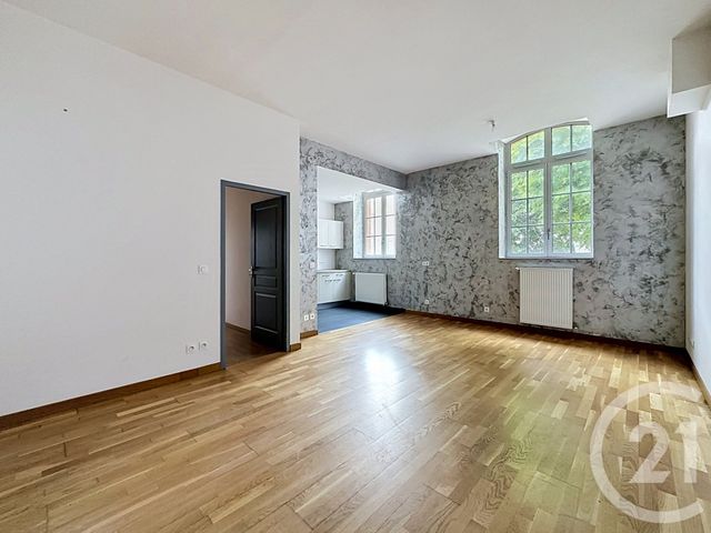 Appartement F3 à vendre - 3 pièces - 67.84 m2 - RIOM - 63 - AUVERGNE - Century 21 Agence Girard