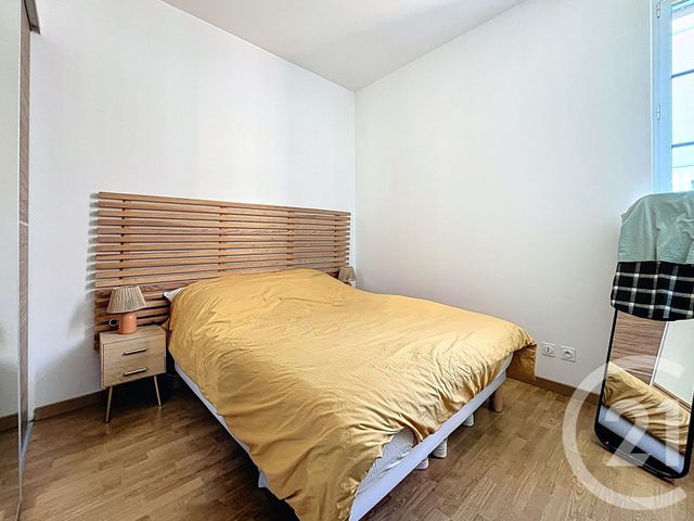 Appartement F3 à vendre - 3 pièces - 67.84 m2 - RIOM - 63 - AUVERGNE - Century 21 Agence Girard