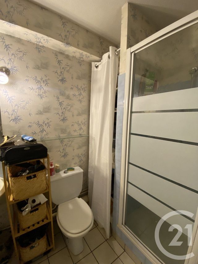 Appartement Studio à vendre - 1 pièce - 20.66 m2 - CHATEL GUYON - 63 - AUVERGNE - Century 21 Agence Girard