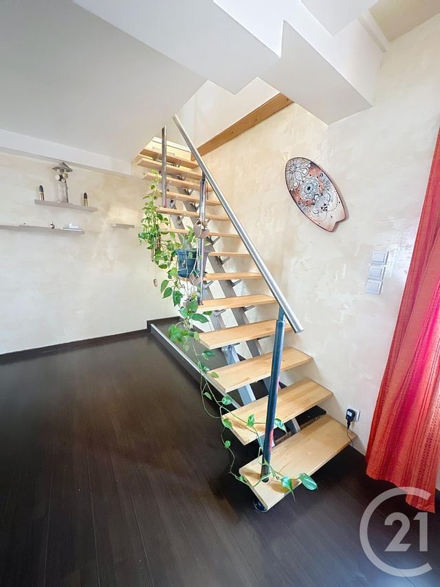 Appartement F3 à vendre - 3 pièces - 67.52 m2 - RIOM - 63 - AUVERGNE - Century 21 Agence Girard