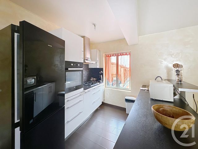 Appartement F3 à vendre - 3 pièces - 67.52 m2 - RIOM - 63 - AUVERGNE - Century 21 Agence Girard