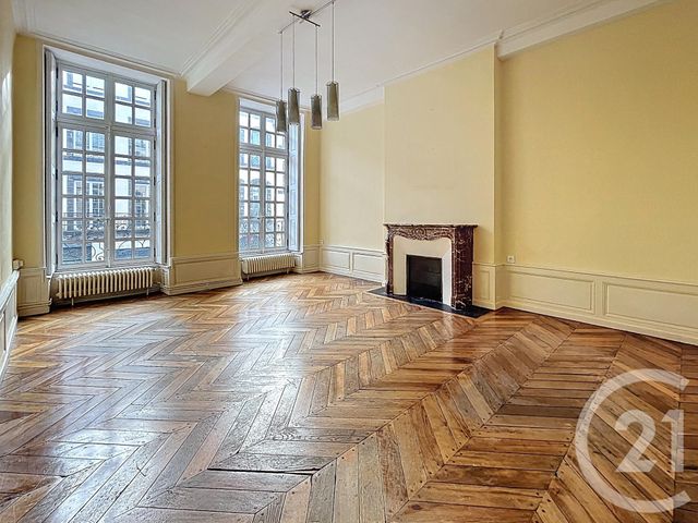 Appartement F3 à vendre - 3 pièces - 74.8 m2 - RIOM - 63 - AUVERGNE - Century 21 Agence Girard