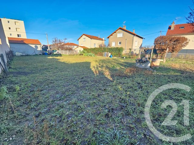 terrain à vendre - 800.0 m2 - RIOM - 63 - AUVERGNE - Century 21 Agence Girard
