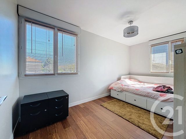 maison à vendre - 5 pièces - 105.0 m2 - MOZAC - 63 - AUVERGNE - Century 21 Agence Girard