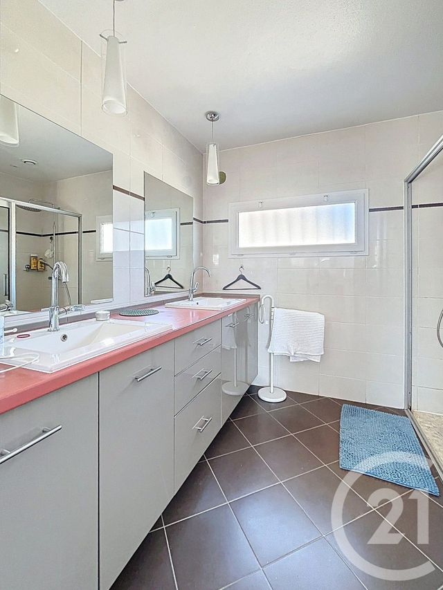 maison à vendre - 5 pièces - 105.0 m2 - MOZAC - 63 - AUVERGNE - Century 21 Agence Girard