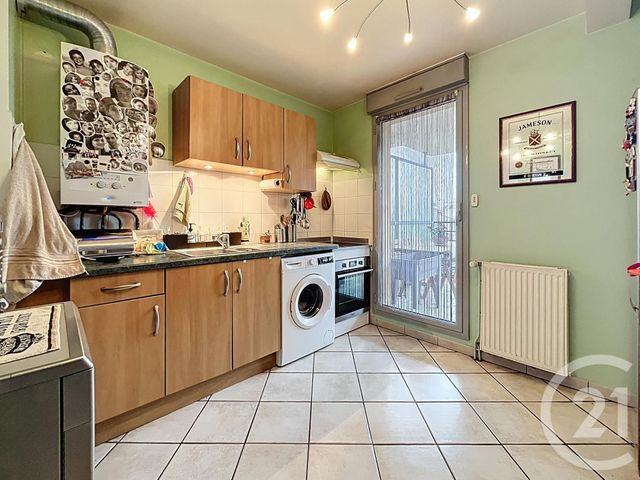 Appartement à vendre - 4 pièces - 91.0 m2 - RIOM - 63 - AUVERGNE - Century 21 Agence Girard