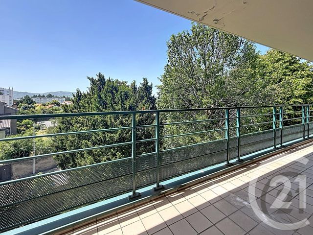 Appartement F4 à vendre - 4 pièces - 91.0 m2 - RIOM - 63 - AUVERGNE - Century 21 Agence Girard