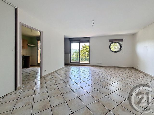 Appartement F4 à vendre - 4 pièces - 91.0 m2 - RIOM - 63 - AUVERGNE - Century 21 Agence Girard