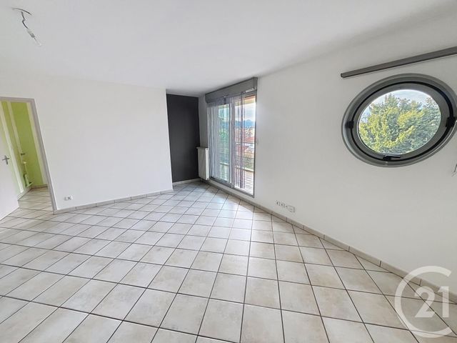Appartement F4 à vendre - 4 pièces - 91.0 m2 - RIOM - 63 - AUVERGNE - Century 21 Agence Girard