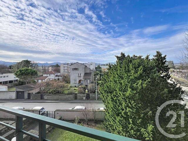 Appartement F4 à vendre - 4 pièces - 91.0 m2 - RIOM - 63 - AUVERGNE - Century 21 Agence Girard