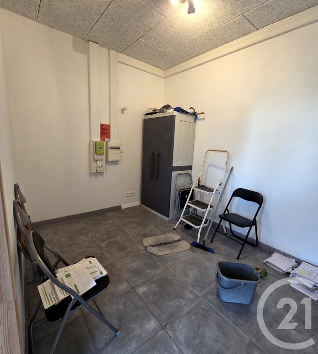 Appartement Local à vendre - 3 pièces - 42.5 m2 - RIOM - 63 - AUVERGNE - Century 21 Agence Girard