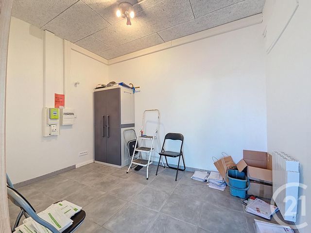 Appartement Local à vendre - 3 pièces - 42.5 m2 - RIOM - 63 - AUVERGNE - Century 21 Agence Girard