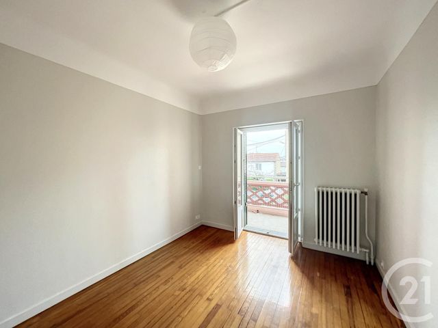 Appartement F3 à louer - 3 pièces - 66.35 m2 - CLERMONT FERRAND - 63 - AUVERGNE - Century 21 Agence Girard