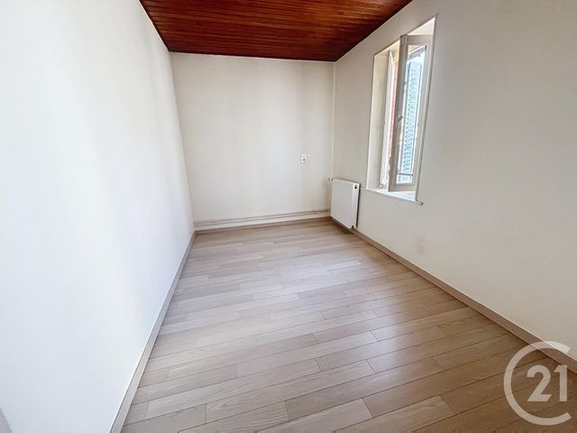 maison à louer - 3 pièces - 66.0 m2 - RIOM - 63 - AUVERGNE - Century 21 Agence Girard