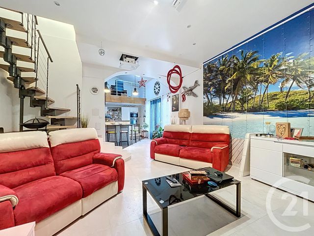 maison à vendre - 5 pièces - 155.0 m2 - MENETROL - 63 - AUVERGNE - Century 21 Agence Girard