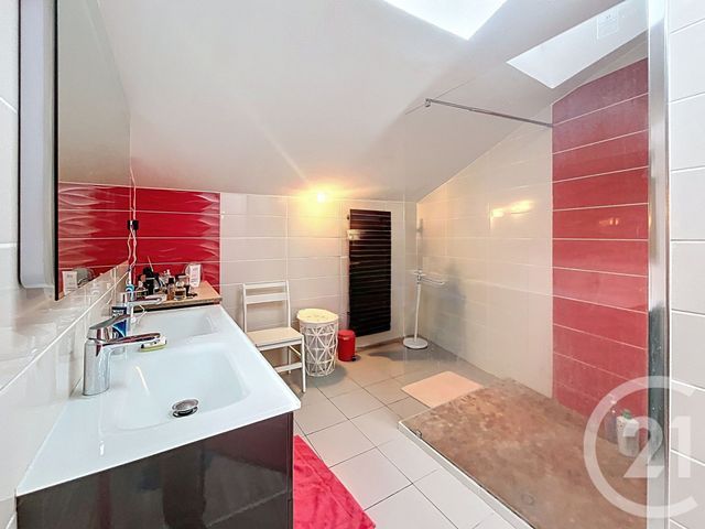 maison à vendre - 5 pièces - 155.0 m2 - MENETROL - 63 - AUVERGNE - Century 21 Agence Girard