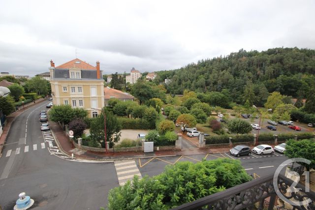 Appartement F1 à louer - 1 pièce - 42.45 m2 - CHATELGUYON - 63 - AUVERGNE - Century 21 Agence Girard