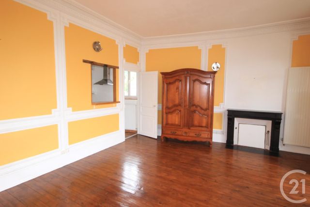 Appartement F1 à louer - 1 pièce - 42.45 m2 - CHATELGUYON - 63 - AUVERGNE - Century 21 Agence Girard