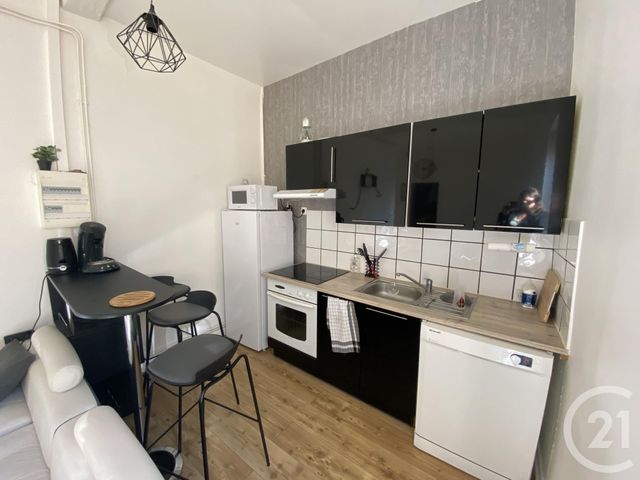 Appartement F2 à louer - 2 pièces - 38.09 m2 - RIOM - 63 - AUVERGNE - Century 21 Agence Girard