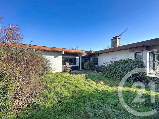 maison à vendre - 7 pièces - 130.0 m2 - RIOM - 63 - AUVERGNE - Century 21 Agence Girard