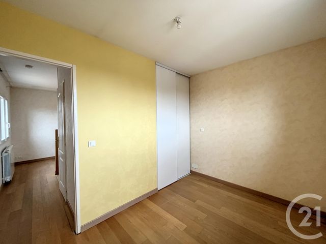 maison à louer - 5 pièces - 121.9 m2 - ST LAURE - 63 - AUVERGNE - Century 21 Agence Girard