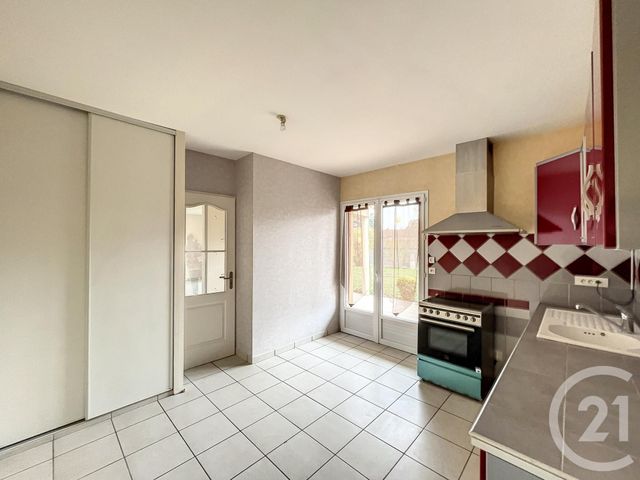 maison à louer - 5 pièces - 121.9 m2 - ST LAURE - 63 - AUVERGNE - Century 21 Agence Girard