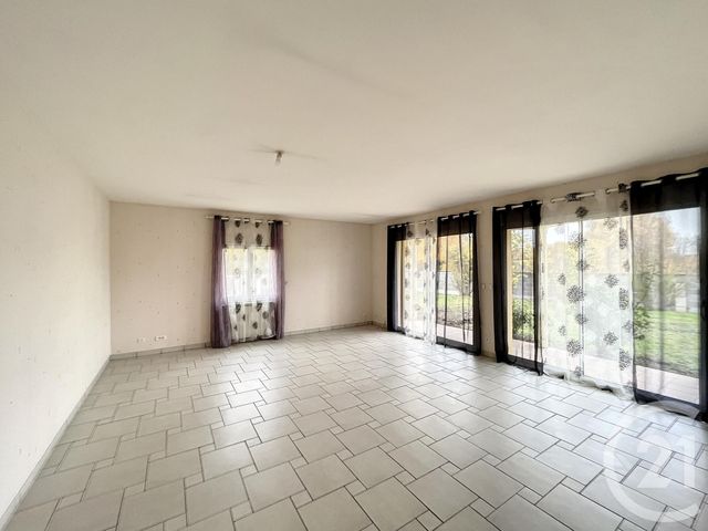 maison à louer - 5 pièces - 121.9 m2 - ST LAURE - 63 - AUVERGNE - Century 21 Agence Girard