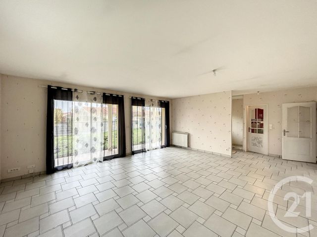 maison à louer - 5 pièces - 121.9 m2 - ST LAURE - 63 - AUVERGNE - Century 21 Agence Girard