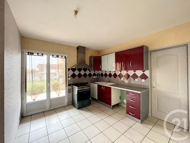 maison à louer - 5 pièces - 121.9 m2 - ST LAURE - 63 - AUVERGNE - Century 21 Agence Girard