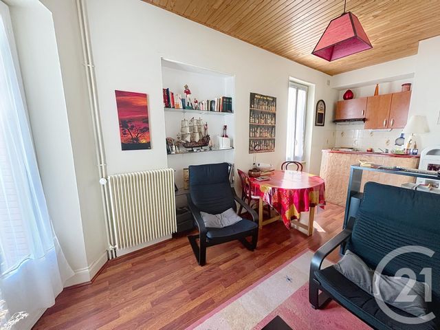 maison à vendre - 8 pièces - 125.0 m2 - CHATEL GUYON - 63 - AUVERGNE - Century 21 Agence Girard