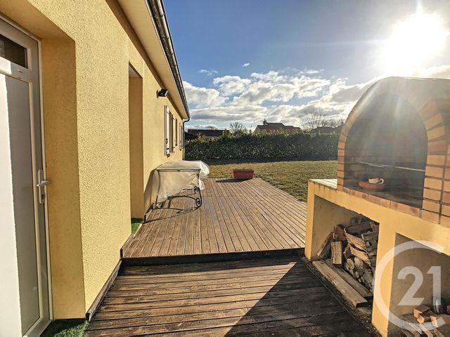 maison à louer - 5 pièces - 95.0 m2 - ST BONNET PRES RIOM - 63 - AUVERGNE - Century 21 Agence Girard