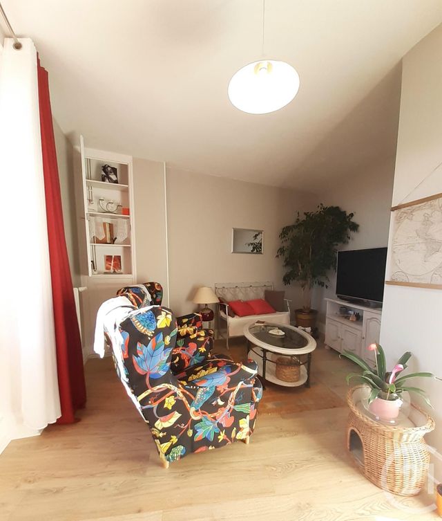 maison à vendre - 9 pièces - 167.99 m2 - VOLVIC - 63 - AUVERGNE - Century 21 Agence Girard