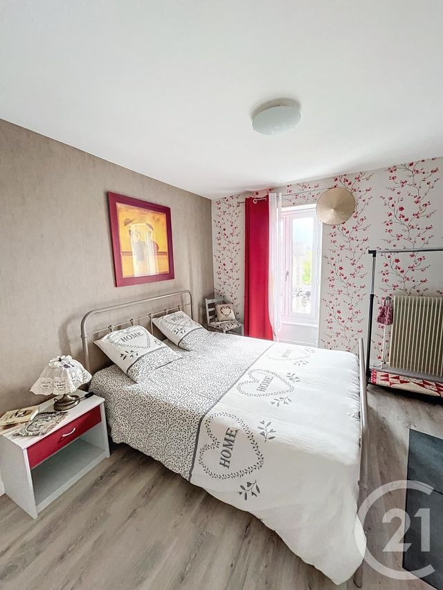 maison à vendre - 9 pièces - 167.99 m2 - VOLVIC - 63 - AUVERGNE - Century 21 Agence Girard