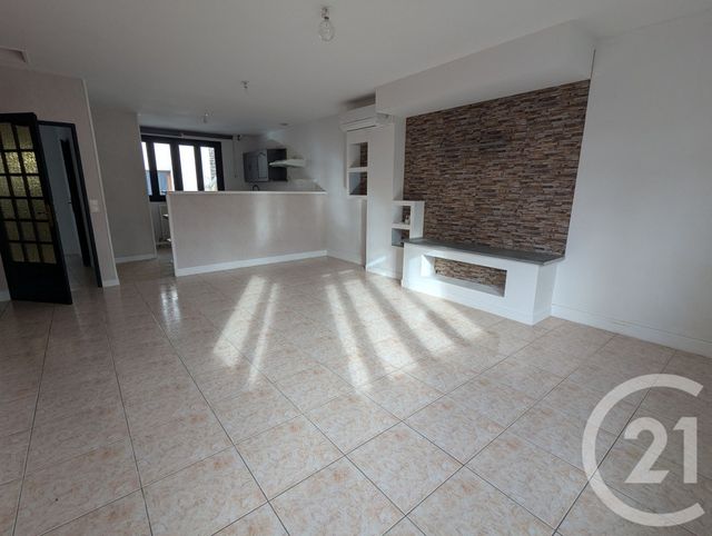 Appartement F3 à louer - 3 pièces - 83.4 m2 - CHATEL GUYON - 63 - AUVERGNE - Century 21 Agence Girard