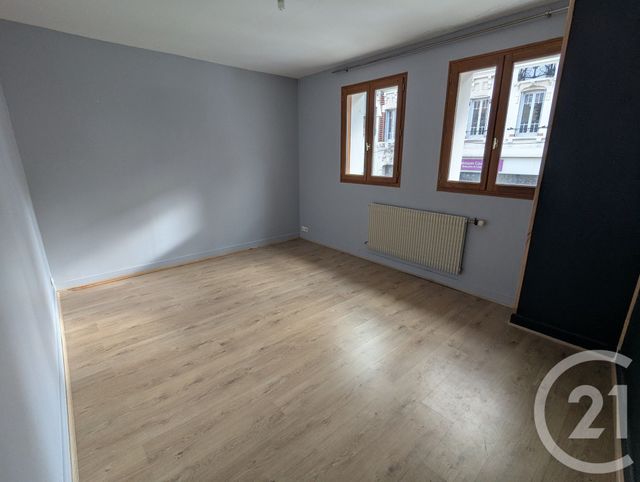 Appartement F3 à louer - 3 pièces - 83.4 m2 - CHATEL GUYON - 63 - AUVERGNE - Century 21 Agence Girard