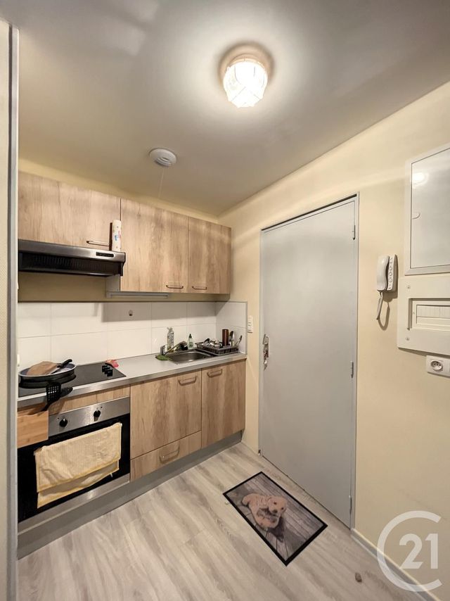 Appartement F2 à louer - 2 pièces - 45.52 m2 - RIOM - 63 - AUVERGNE - Century 21 Agence Girard