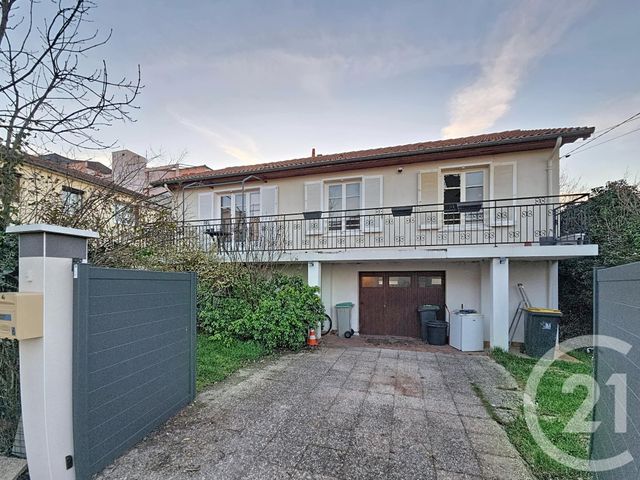 maison à vendre - 6 pièces - 97.6 m2 - RIOM - 63 - AUVERGNE - Century 21 Agence Girard