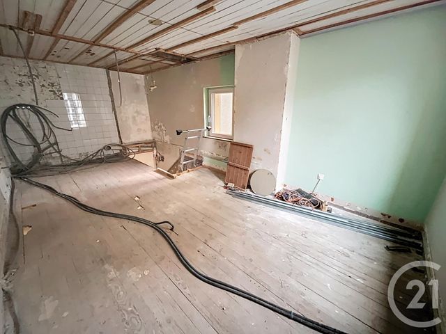 maison à vendre - 2 pièces - 34.0 m2 - RIOM - 63 - AUVERGNE - Century 21 Agence Girard