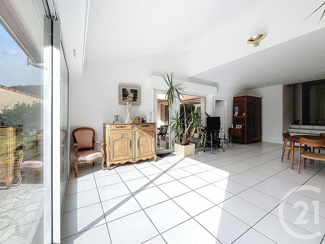 maison à vendre - 6 pièces - 132.1 m2 - CHATEL GUYON - 63 - AUVERGNE - Century 21 Agence Girard