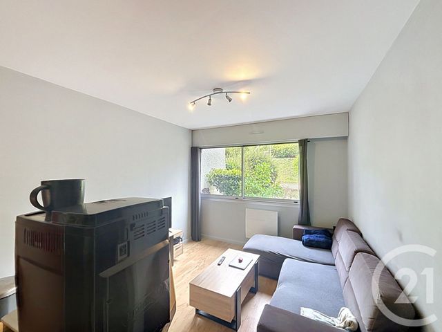 Appartement F2 à louer - 2 pièces - 28.7 m2 - CHATEL GUYON - 63 - AUVERGNE - Century 21 Agence Girard