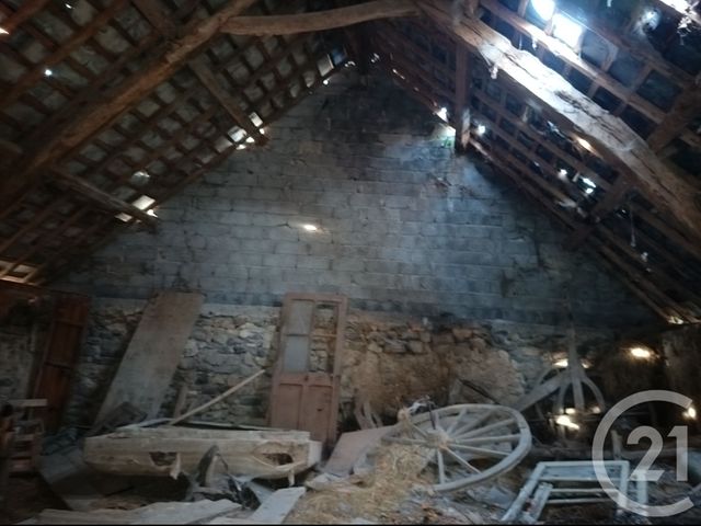 maison à vendre - 1 pièce - 75.0 m2 - CHARBONNIERES LES VARENNES - 63 - AUVERGNE - Century 21 Agence Girard