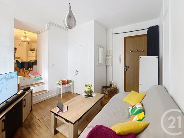 Appartement F2 à louer - 2 pièces - 46.5 m2 - CHATEL GUYON - 63 - AUVERGNE - Century 21 Agence Girard