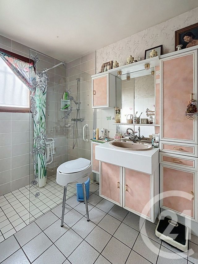 maison à vendre - 5 pièces - 97.0 m2 - RIOM - 63 - AUVERGNE - Century 21 Agence Girard