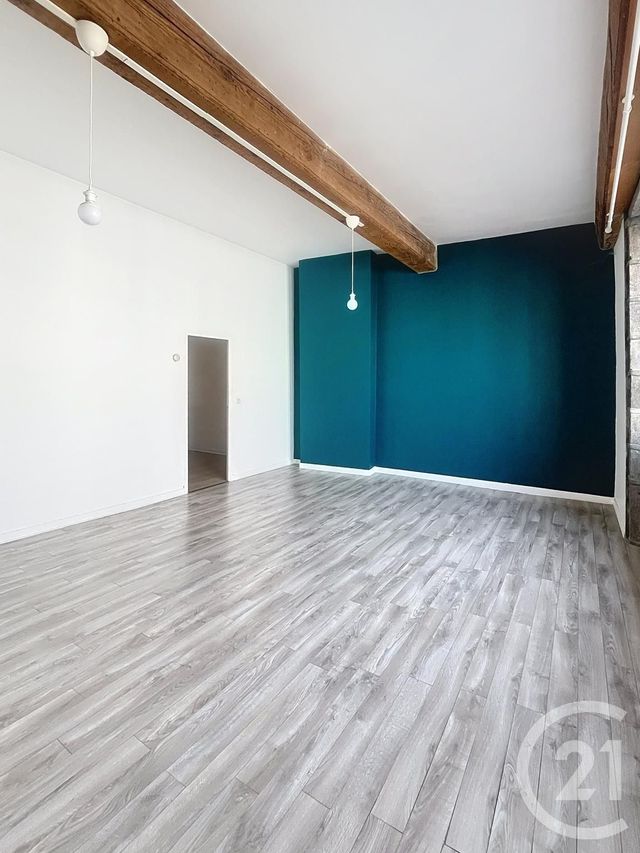 Appartement F2 à vendre - 2 pièces - 56.57 m2 - RIOM - 63 - AUVERGNE - Century 21 Agence Girard
