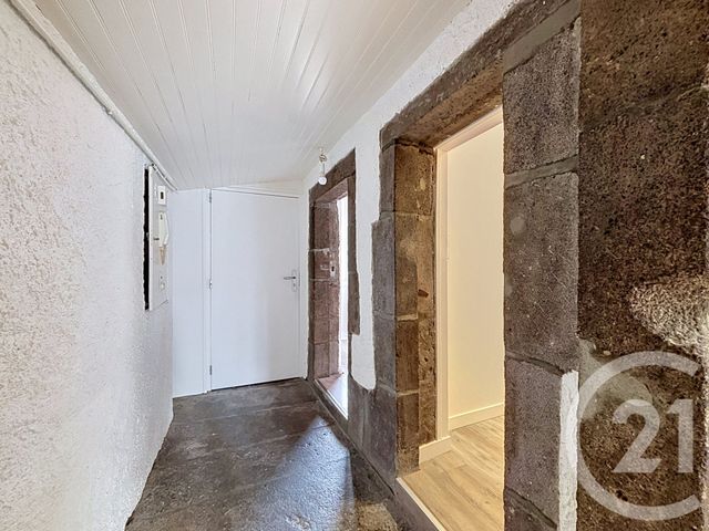 Appartement F2 à vendre - 2 pièces - 47.24 m2 - RIOM - 63 - AUVERGNE - Century 21 Agence Girard